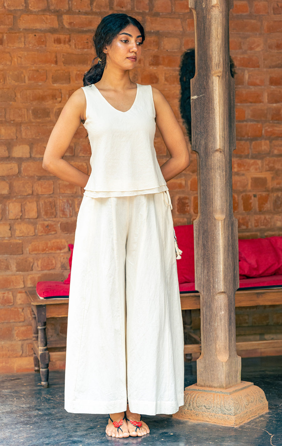 3 pcs set- Off White Hand Spun Khadi Jamdani Set