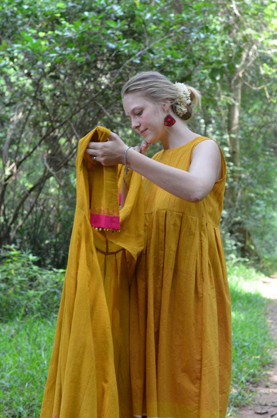 Set of 4- Mustard Yellow & Pink Temple border Festive ensemble