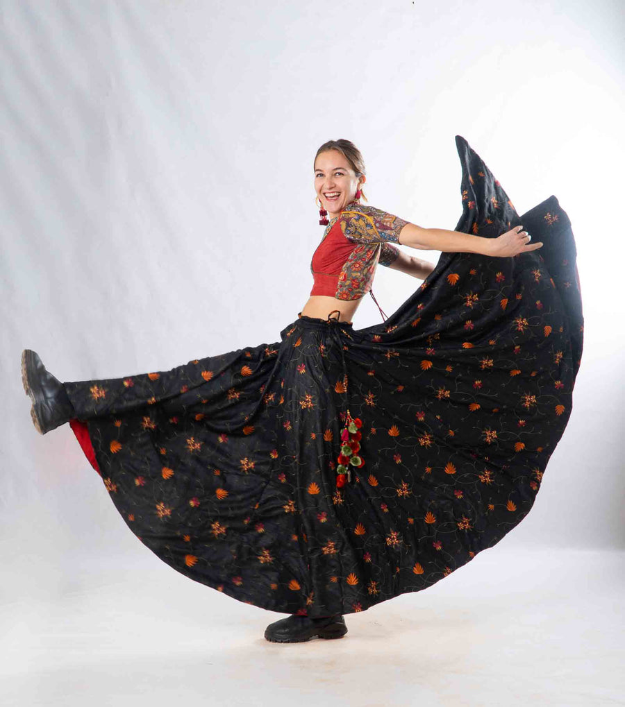 Set of 2- Gowri Silk embroidered skirt & kalamkari Blouse