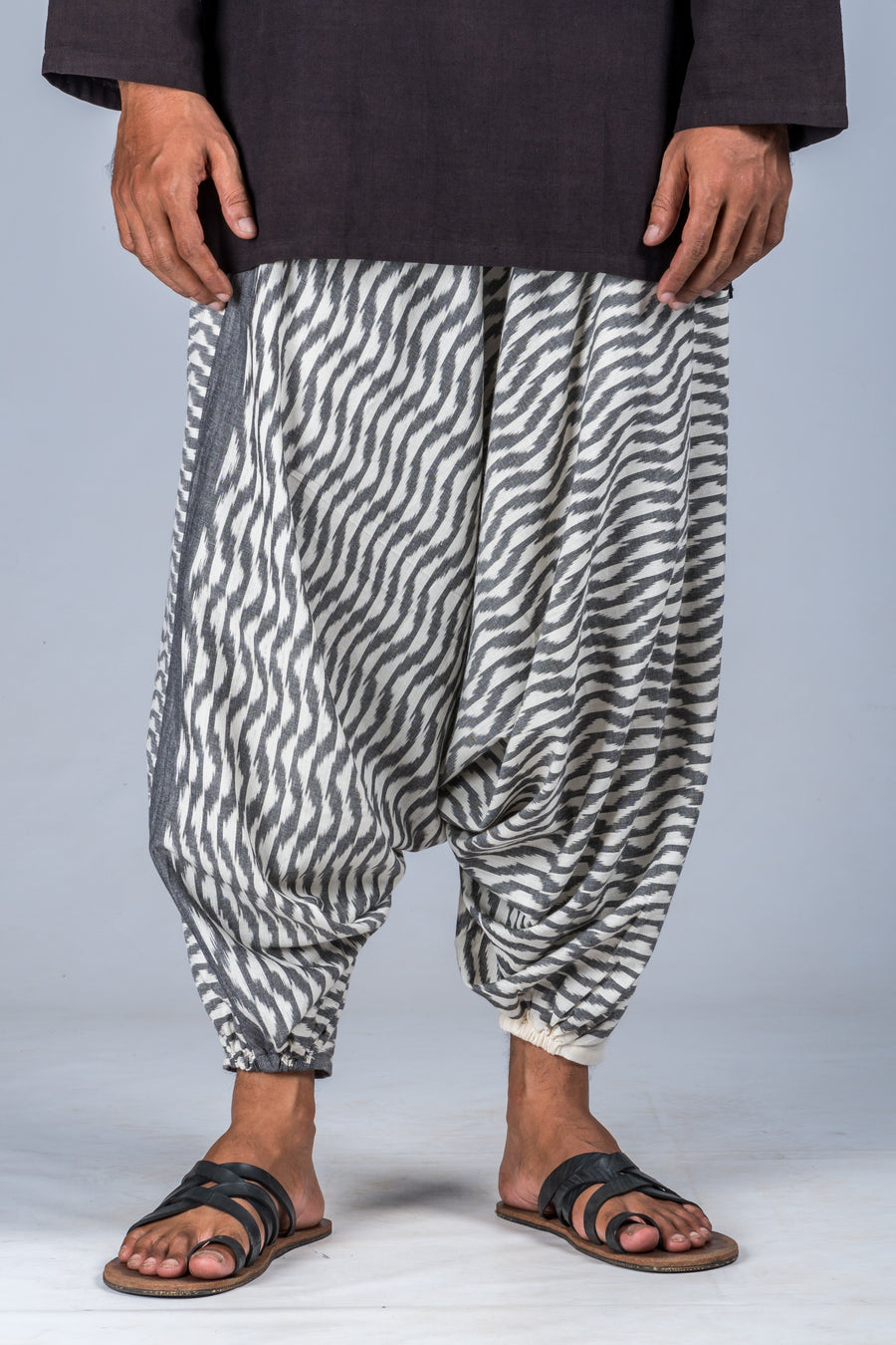 White and Grey Ikat Waves - Turkish Pant