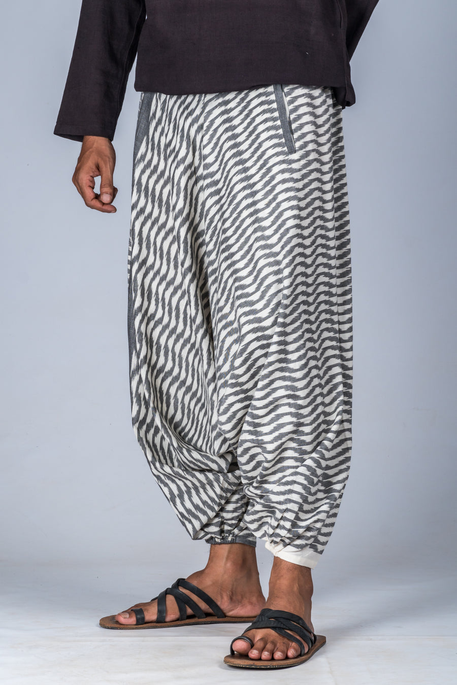 White and Grey Ikat Waves - Turkish Pant