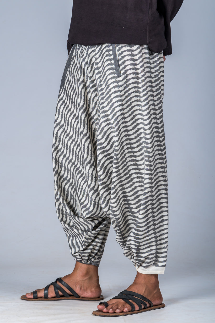White and Grey Ikat Waves - Turkish Pant