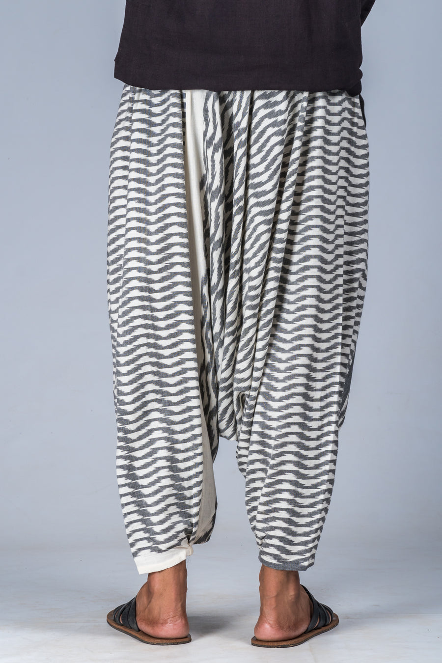 White and Grey Ikat Waves - Turkish Pant