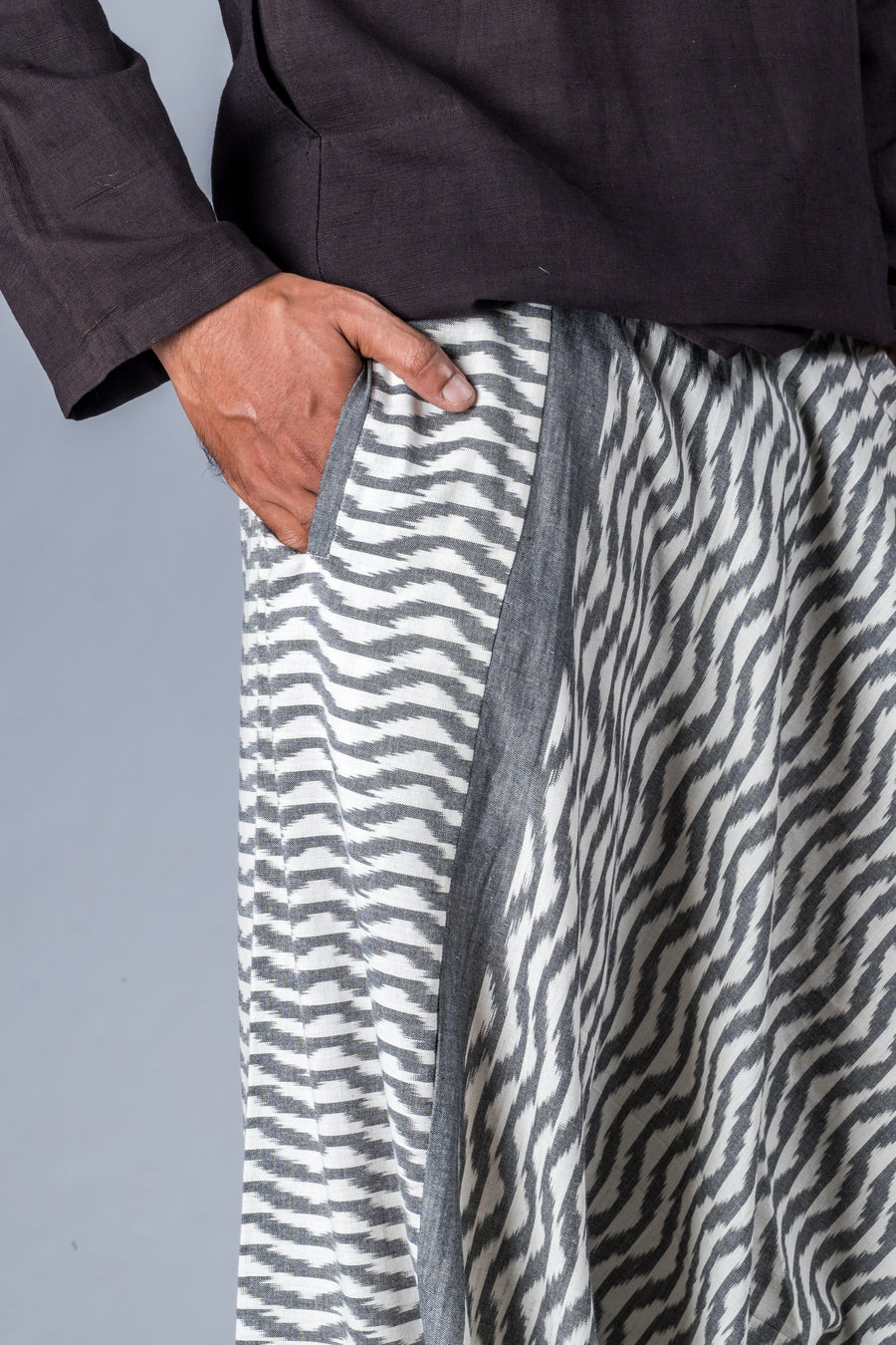 White and Grey Ikat Waves - Turkish Pant