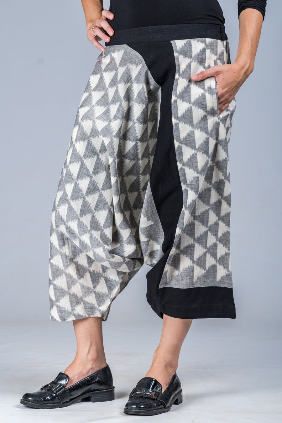 White and Grey Ikat Triangles - Turkish Mid Length Pant