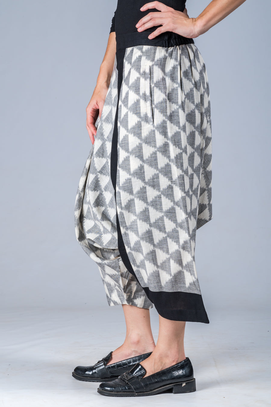 White and Grey Ikat Triangles - Turkish Mid Length Pant