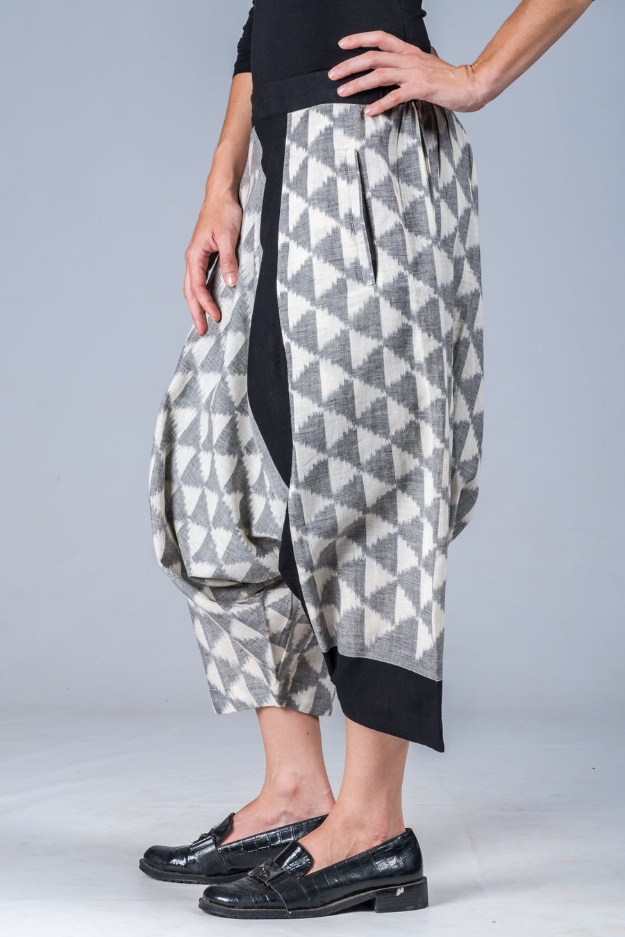 White and Grey Ikat Triangles - Turkish Mid Length Pant