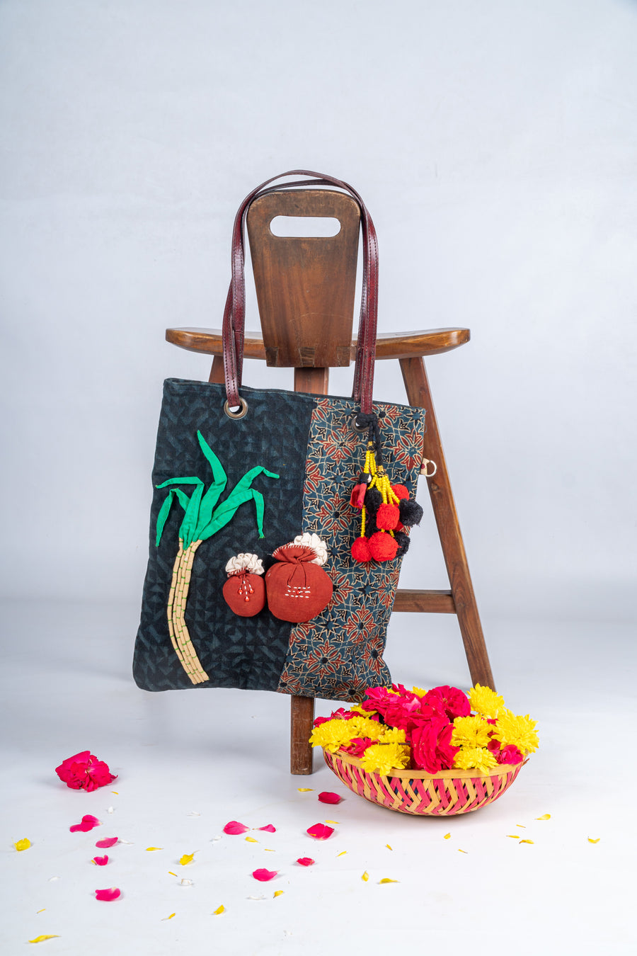 Buy leather Sling Bag - Kali| Auroville.com
